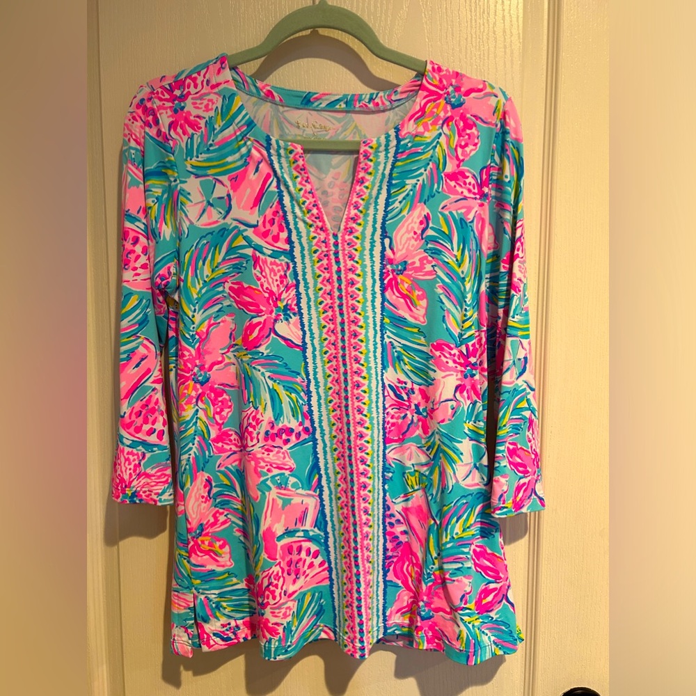 Lilly P top in excellent condition